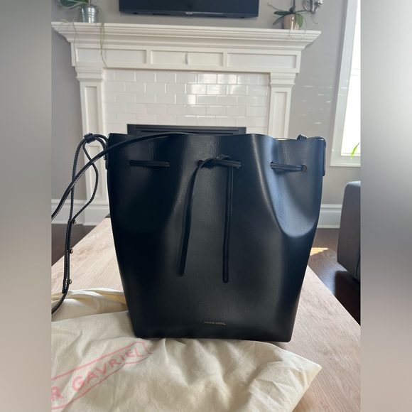 Mansur Gavriel Bucket Bag - Black with Gold lining - Picture 3 of 9